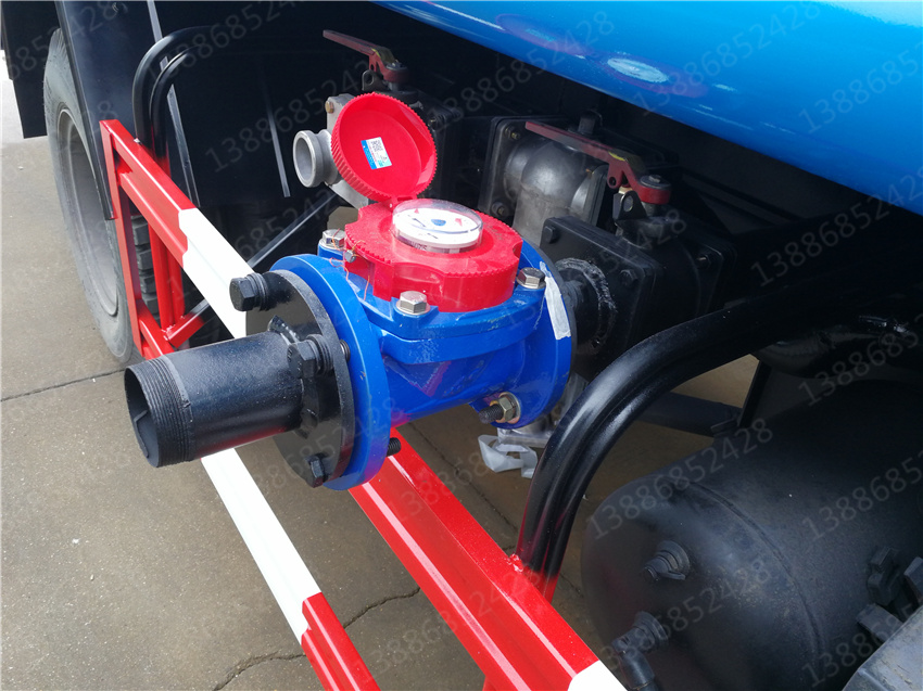 湖北盈通汽車藍(lán)牌3噸掃路車